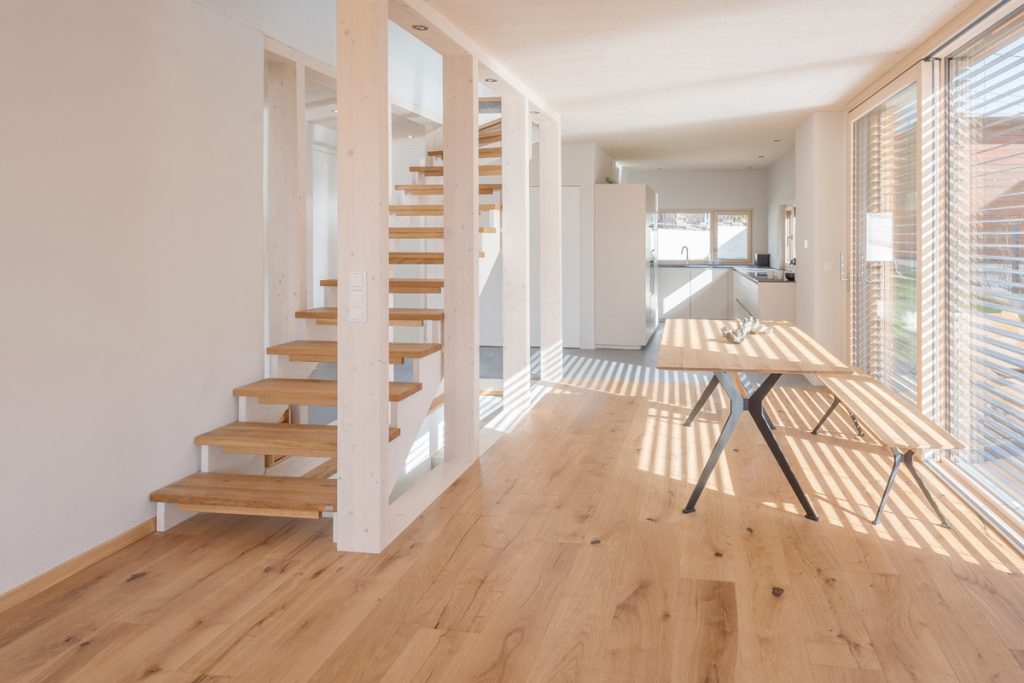 343 Holzhaus: klein, konisch aber nicht komisch - ATOS – Architektur