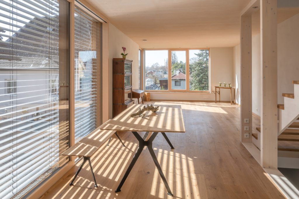 343 Holzhaus: klein, konisch aber nicht komisch - ATOS – Architektur